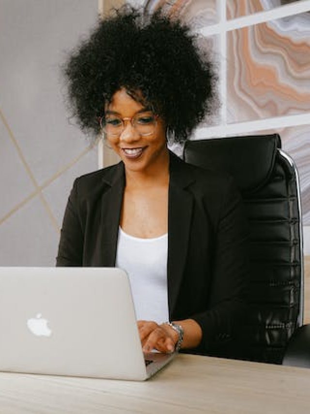 Top 4 Skills to Make Money Online Every Student Must Know